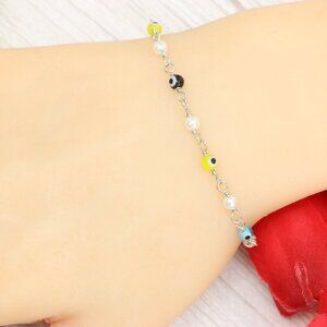 "Trendy Handmade Bracelet – A Thoughtful Gift for Girls & Women | UNVRC1377